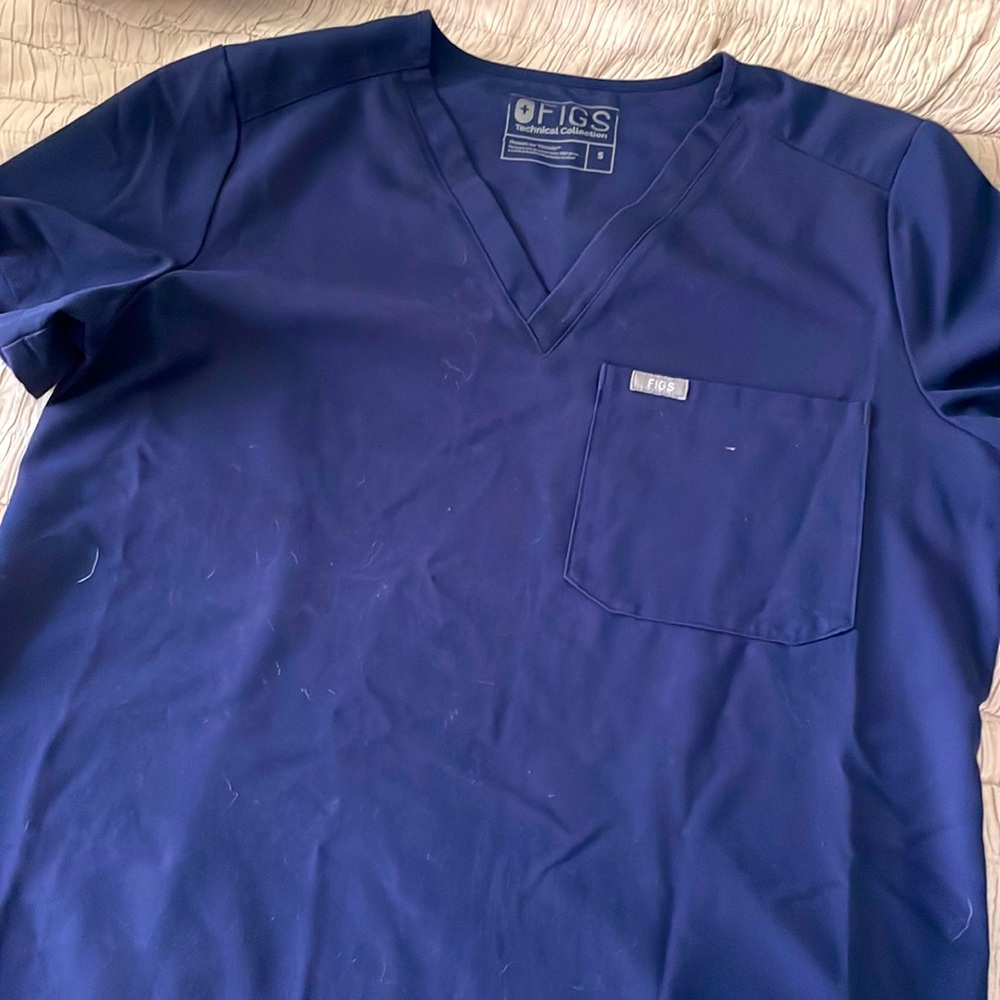 Figs Catarina Navy top